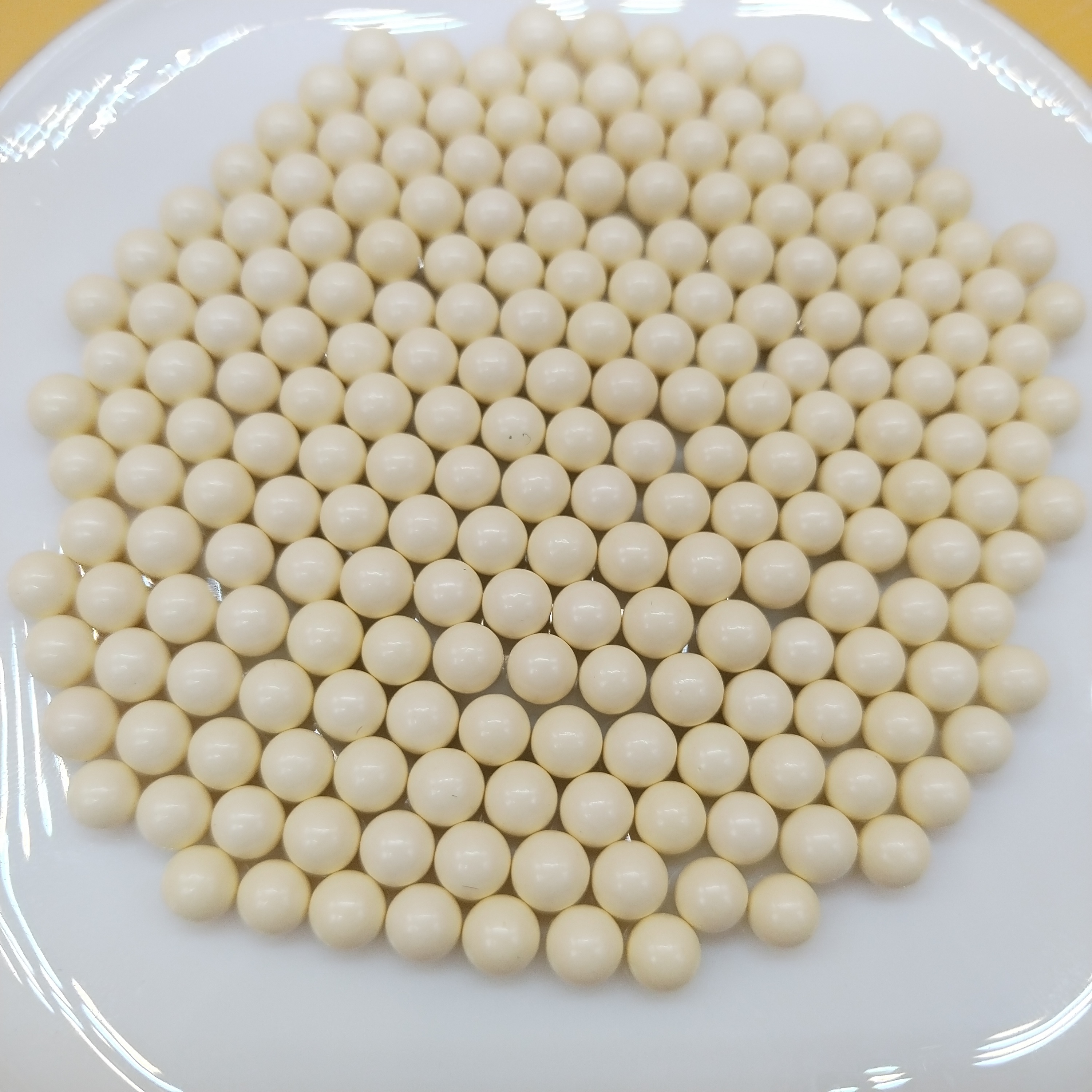 锆铝复合球相较于氧化铝陶瓷球产品应用优势有哪些